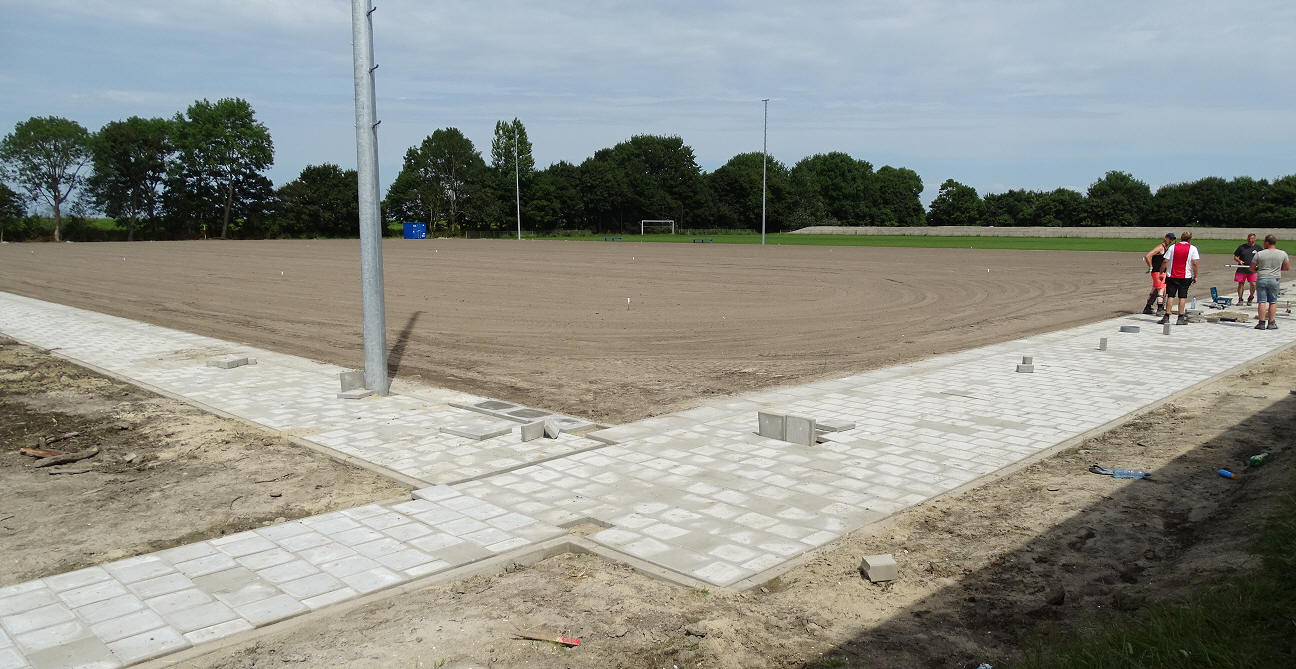 Volgende week wordt het nieuwe B-veld S.V. Marken ingezaaid