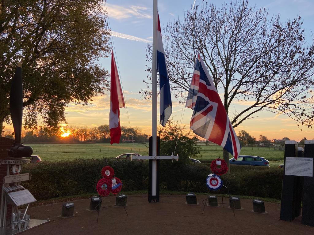 Vlaggen halfstok op Remembrance Sunday