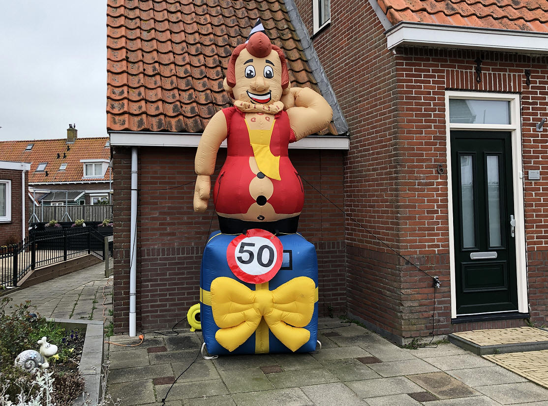 Gespot op Marken: Noorderwerfstraat is een 'Abraham' rijker