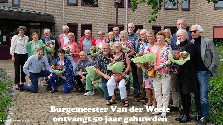 Burgemeester Van der Weele ontvangt 50 jaar gehuwden