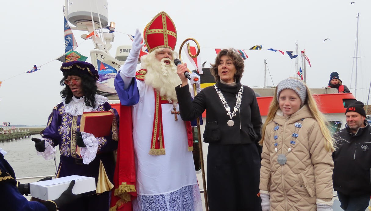 Een warm welkom voor Sinterklaas op Marken